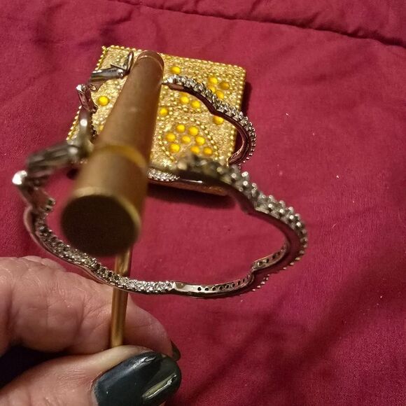 RHODIUM FLOWER SHAPED HOOPS WITH INSIDE AND OUTSIDE PAVE DIAMONDS - Picture 3 of 9